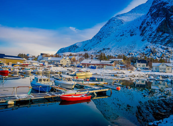 亨寧斯韋爾 Henningsvaer